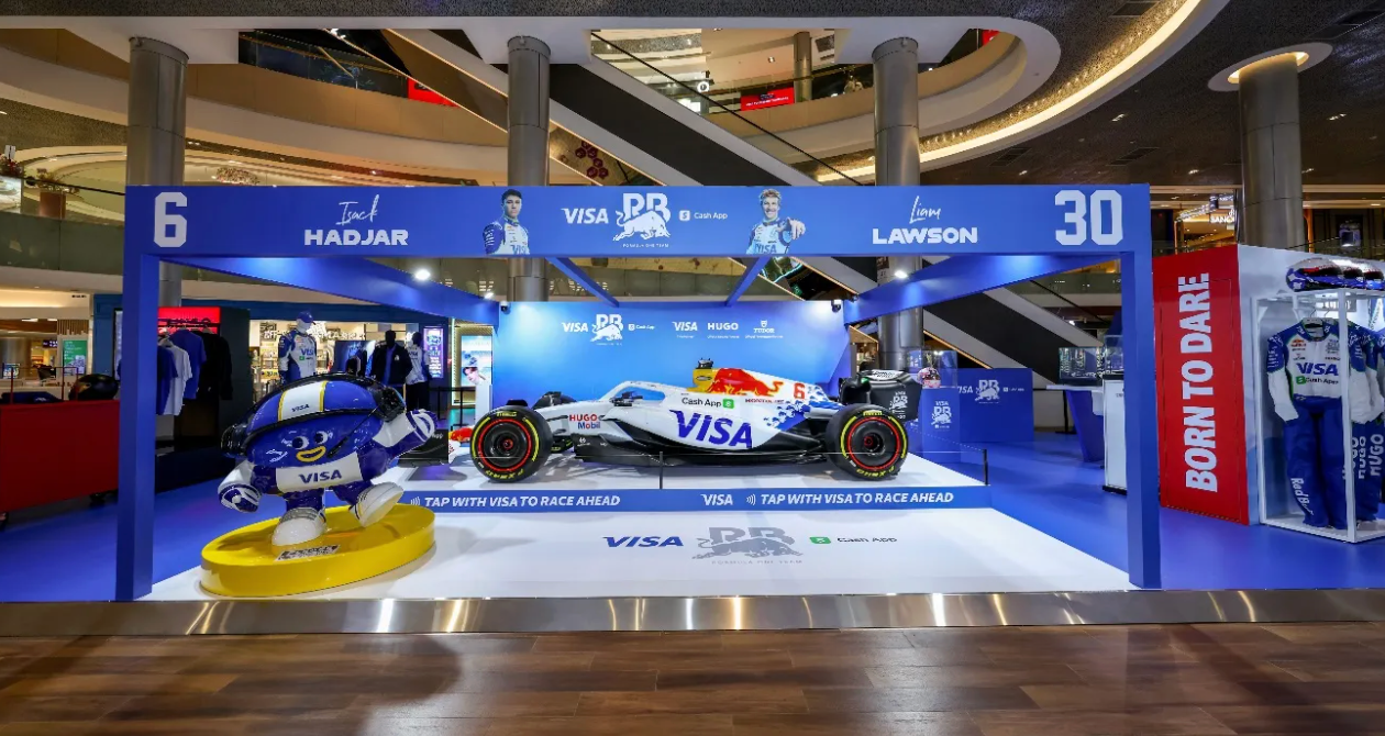 Singapore F1: Hot Laps, Cool City